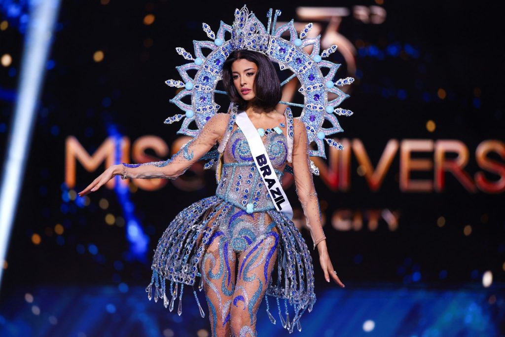 Conheça a vencedora do Miss Universo 2024