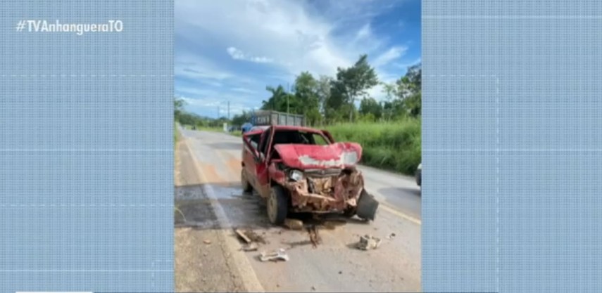 Acidente entre caminhonete e carro deixa mulher morta e cinco feridos na TO-040