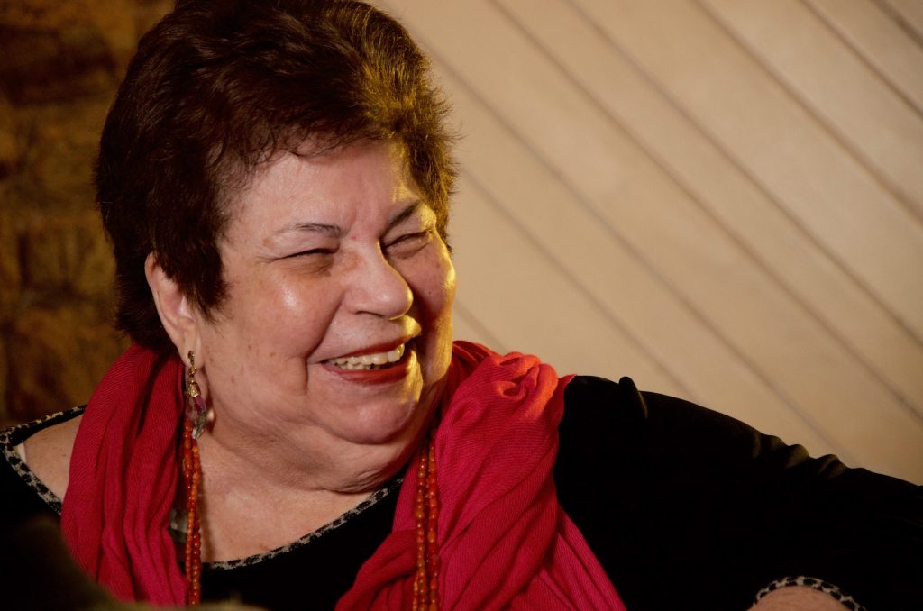 Corpo de Nana Caymmi é velado no Theatro Municipal do Rio