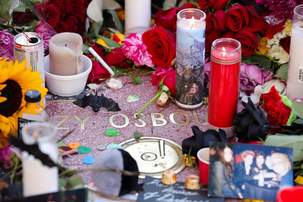 Fãs prestam homenagens a Ozzy Osbourne
