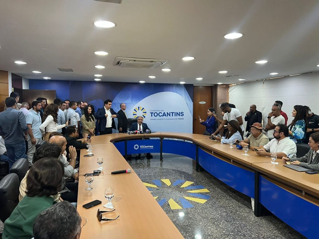 Governador em exercício nomeia secretário de Saúde e escolhe presidentes para o Detran, Ageto e Itertins; confira