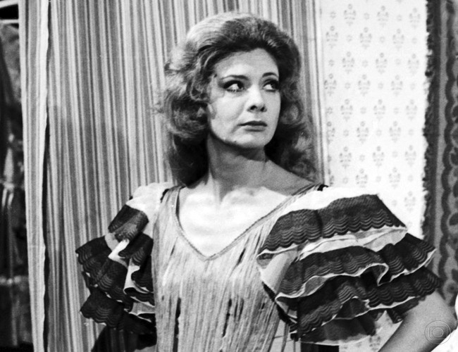 Glória Menezes morre aos 91 anos; veja fotos da carreira da atriz