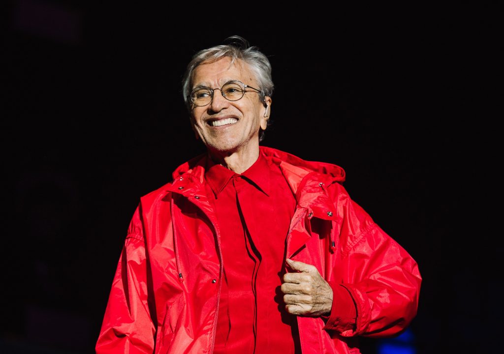 Livro enxerga ‘Transa’, cultuado álbum de Caetano Veloso, sob a ótica do afeto